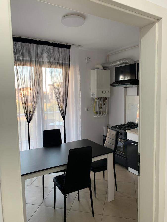Luxury Studio Бухарест Экстерьер фото